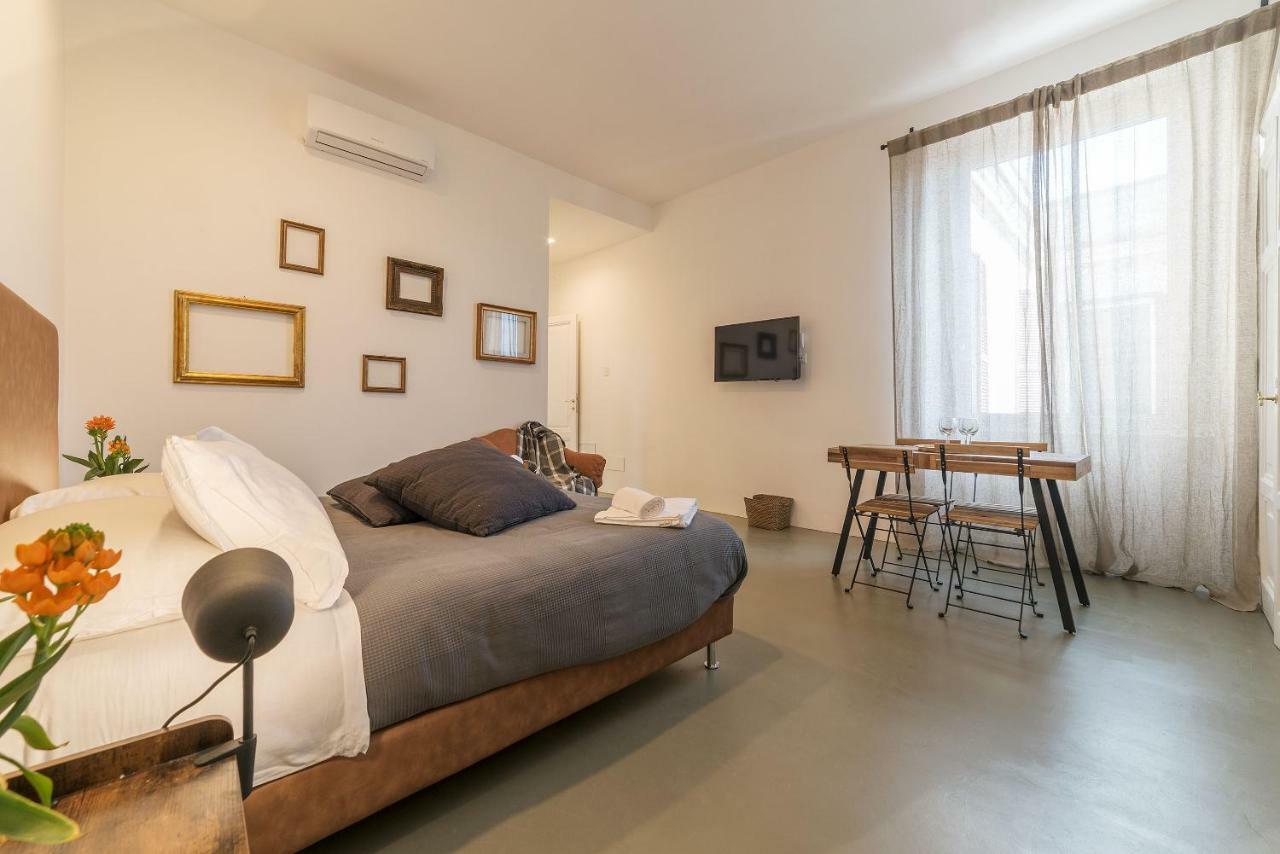 Apartment Iflat Amedeo Industrial Loft Rom